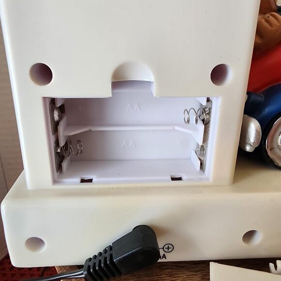 It's About Time - Traffic Light Alarm Clock - Nightlight - Boy in Car Stoplight - Picture 4 of 7